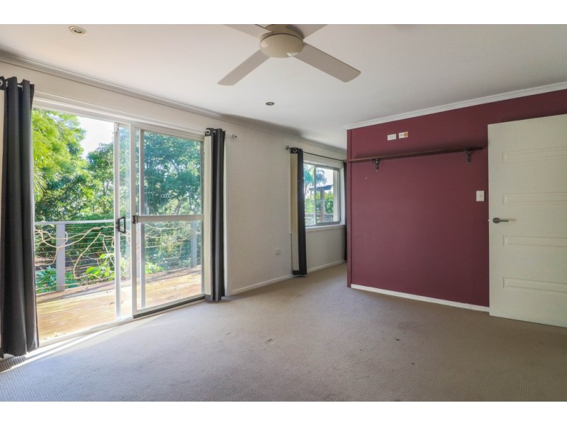 43 Richard Street, Urangan QLD 4655