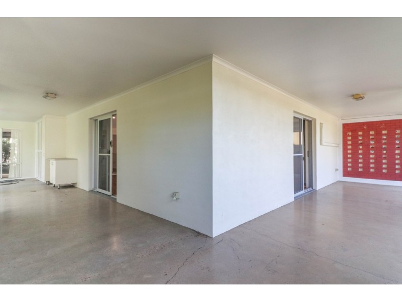 43 Richard Street, Urangan QLD 4655