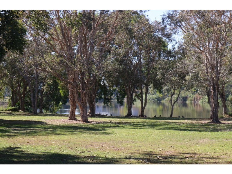 43 Richard Street, Urangan QLD 4655