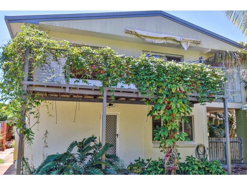 43 Richard Street, Urangan QLD 4655
