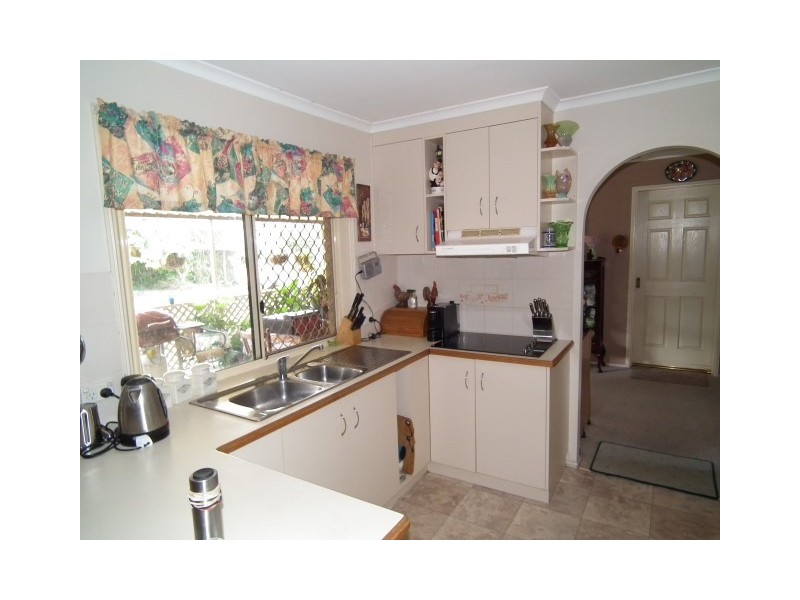 15 Thornbill Dr, Eli Waters QLD 4655