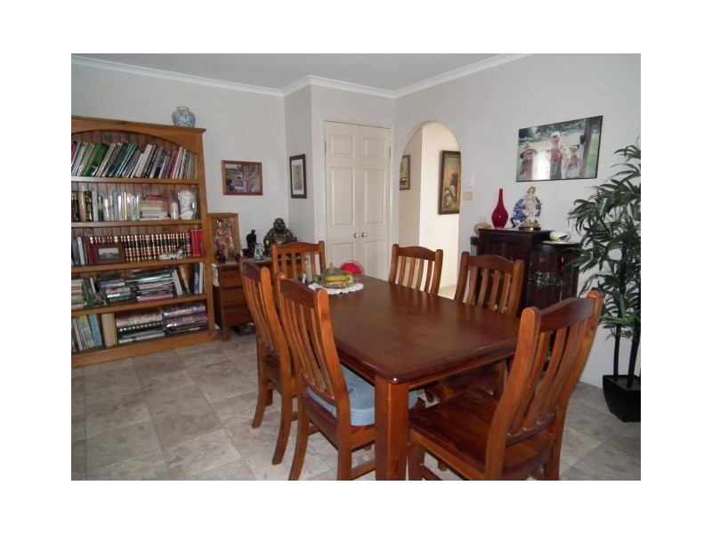 15 Thornbill Dr, Eli Waters QLD 4655