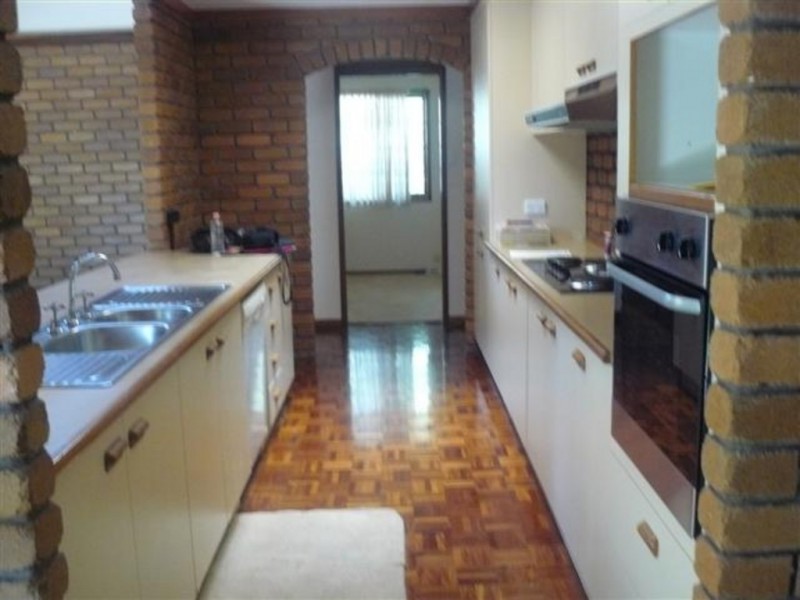 16 Washington Drive, Wondunna QLD 4655