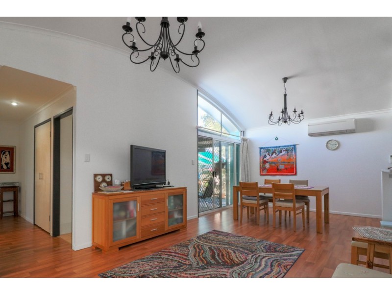 9 Whimbrel Grove, Eli Waters QLD 4655