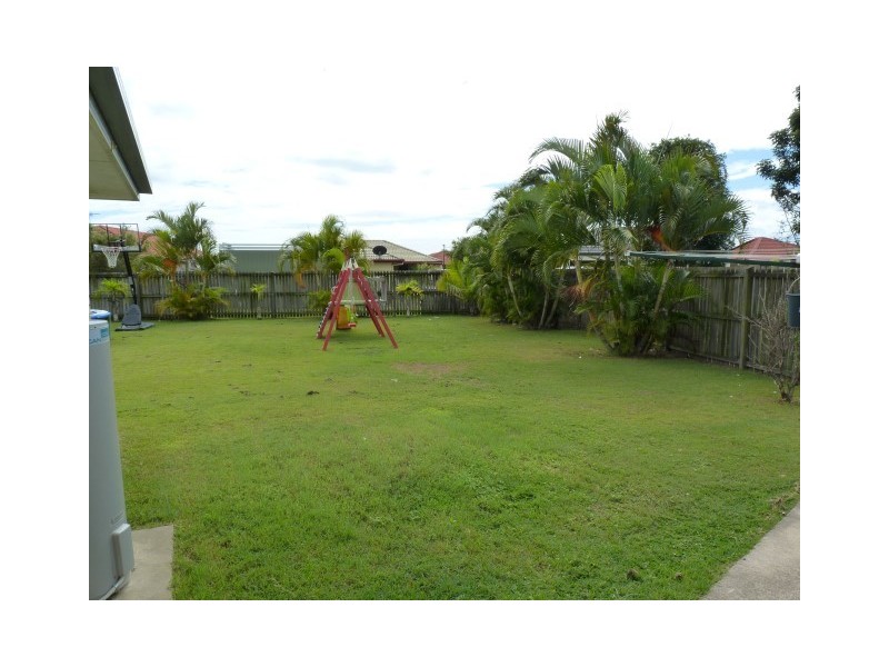 39 Wide Bay Drive, Eli Waters QLD 4655