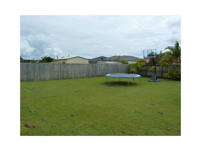 39 Wide Bay Drive, Eli Waters QLD 4655