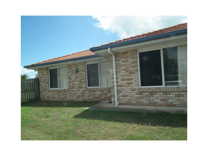 39 Wide Bay Drive, Eli Waters QLD 4655