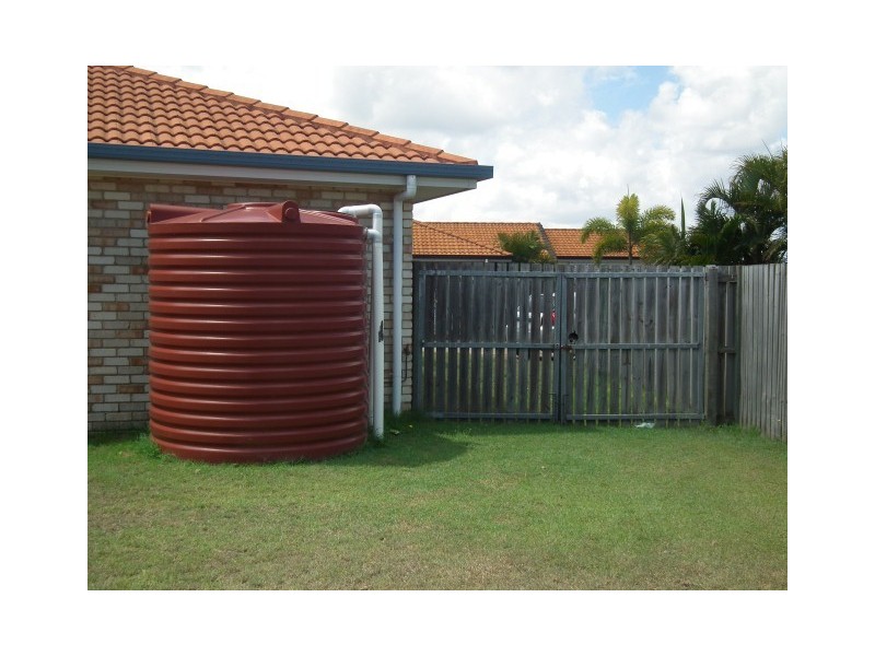 39 Wide Bay Drive, Eli Waters QLD 4655