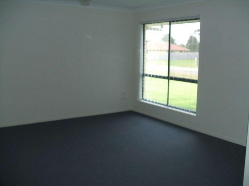 13 Spinnaker Drive, Point Vernon QLD 4655