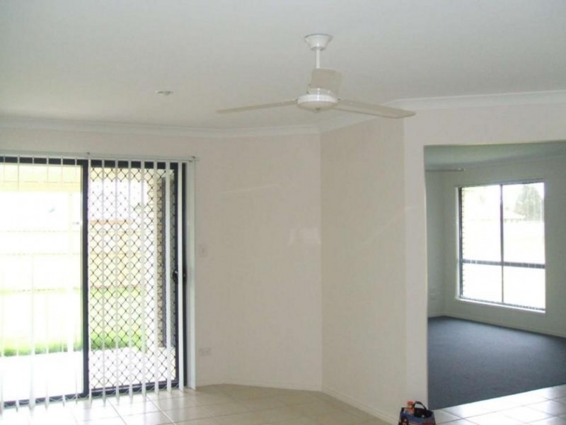 13 Spinnaker Drive, Point Vernon QLD 4655