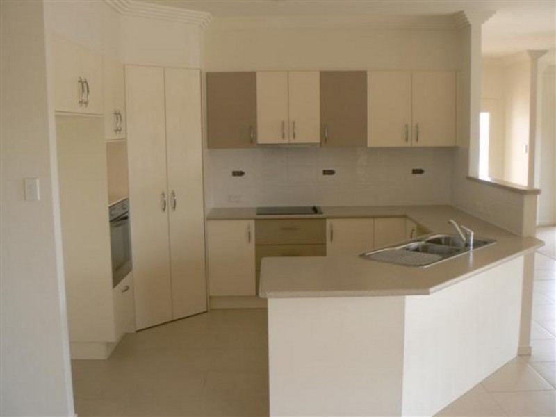 12 Bayswater Drive, Urraween QLD 4655