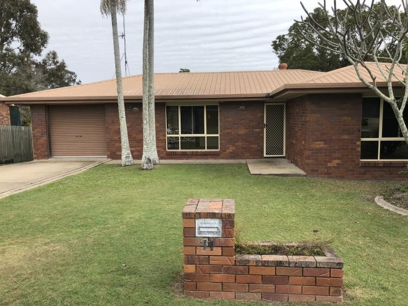 11 Matthew Drive, Urangan QLD 4655