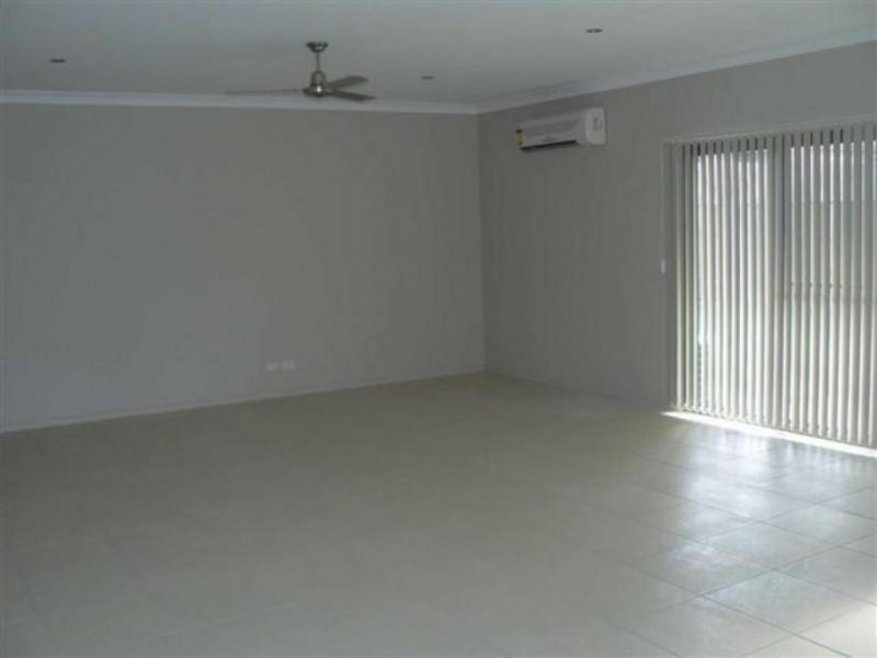 16 Bay Breeze Close, Wondunna QLD 4655