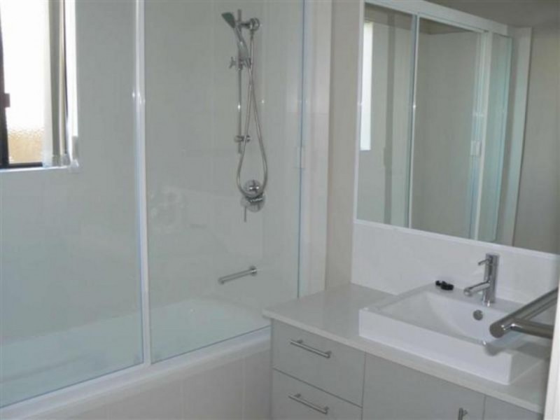 16 Bay Breeze Close, Wondunna QLD 4655