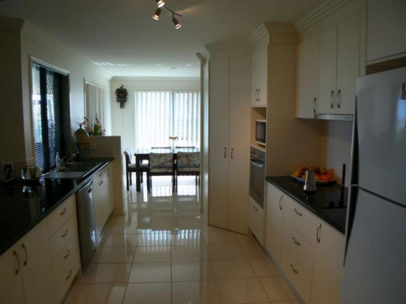 44 Picadilly Circuit, Urraween QLD 4655