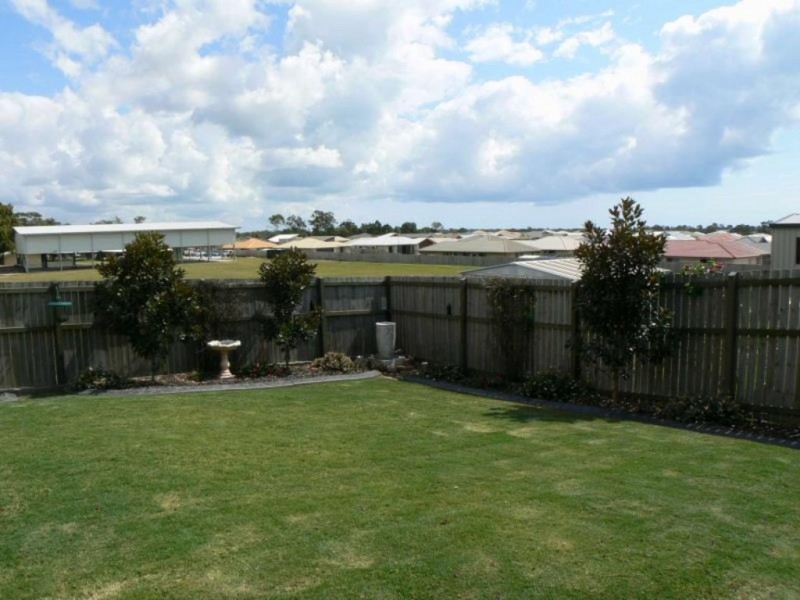 44 Picadilly Circuit, Urraween QLD 4655