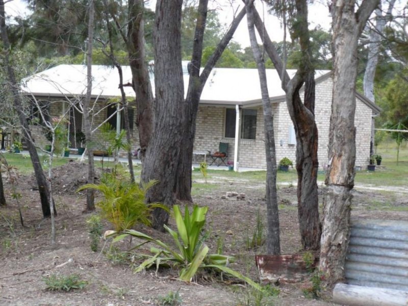 24 Shore Road East, Booral QLD 4655