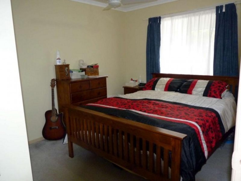 24 Shore Road East, Booral QLD 4655