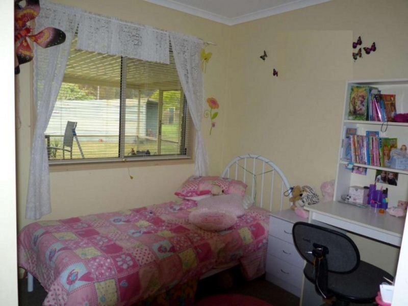 24 Shore Road East, Booral QLD 4655