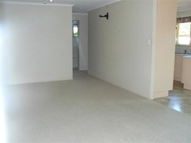 1 Ripley Avenue, Pialba QLD 4655