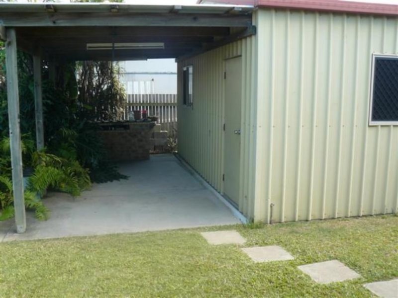 1 Ripley Avenue, Pialba QLD 4655
