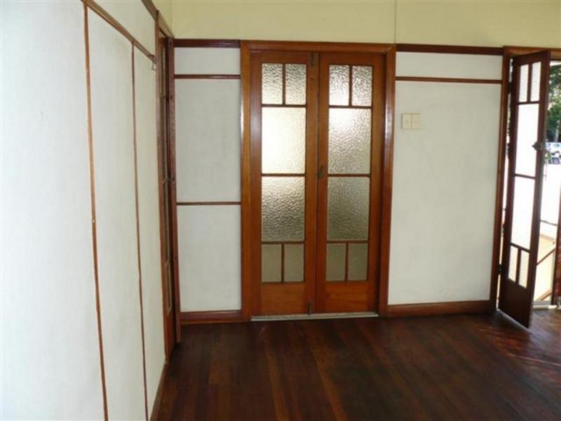 351 Esplanade, Scarness QLD 4655