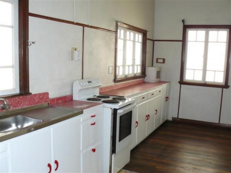 351 Esplanade, Scarness QLD 4655