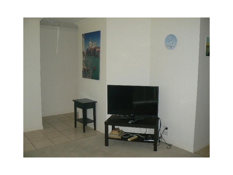 6 King Richard Court, Urangan QLD 4655