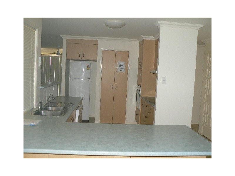 6 King Richard Court, Urangan QLD 4655