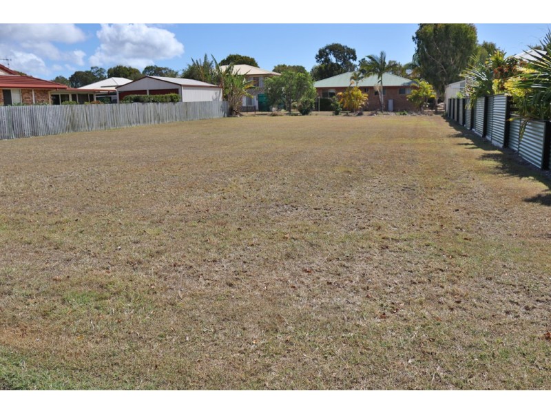42 Beach Drive, Burrum Heads QLD 4659