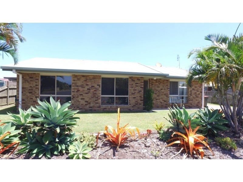 5 Burton Court, Point Vernon QLD 4655