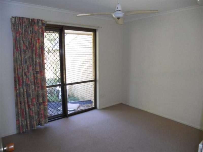 Unit 2/11-19 Urraween Road, Urraween QLD 4655