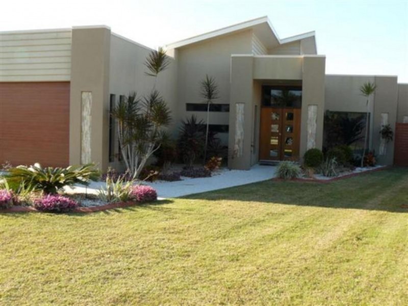 13 Pembridge Circuit, Urraween QLD 4655