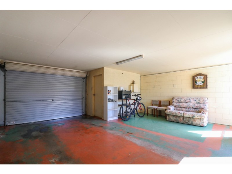 16 Mylne Court, Torquay QLD 4655