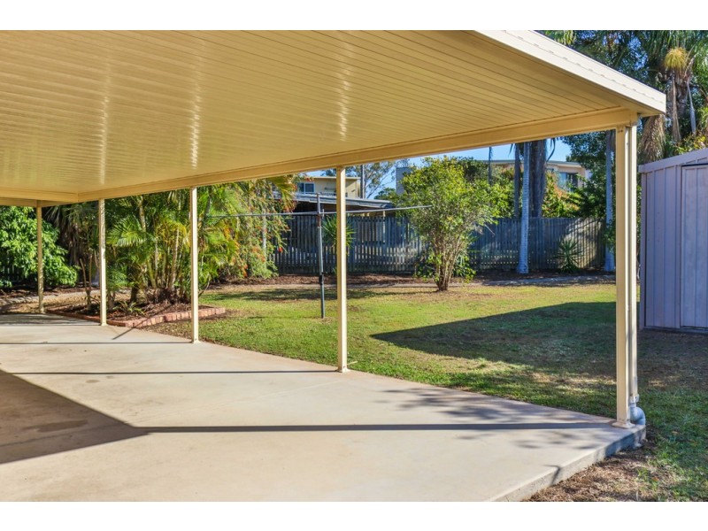 17 Dean Court, Urraween QLD 4655