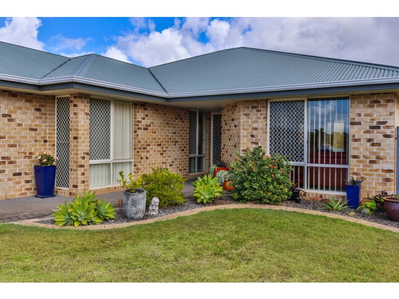 17 Surrey Court, Kawungan QLD 4655