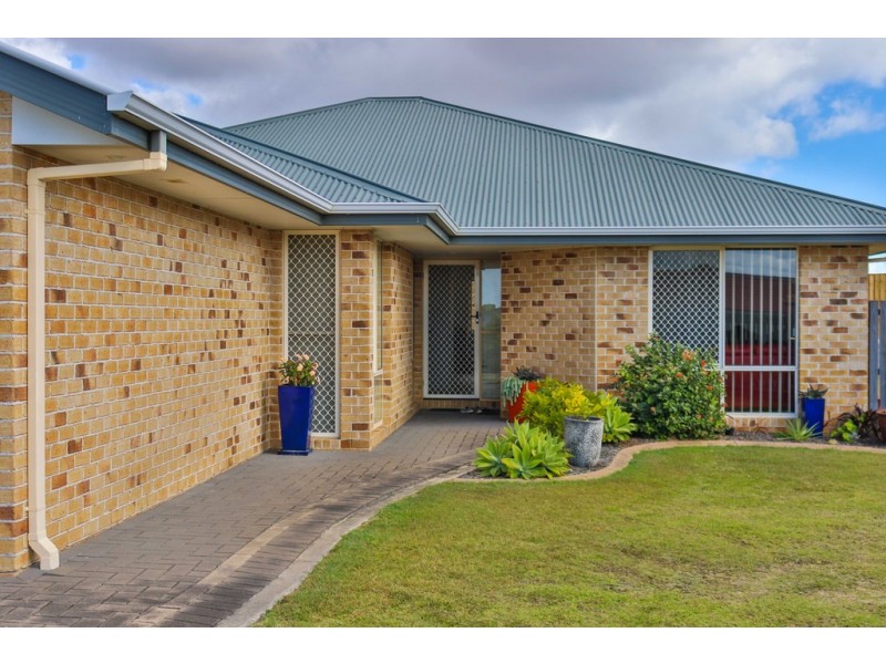 17 Surrey Court, Kawungan QLD 4655