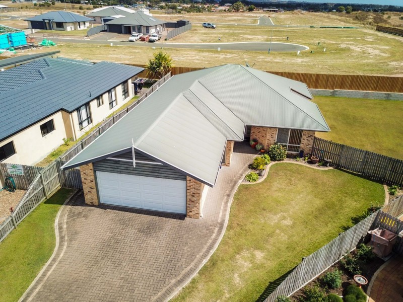 17 Surrey Court, Kawungan QLD 4655