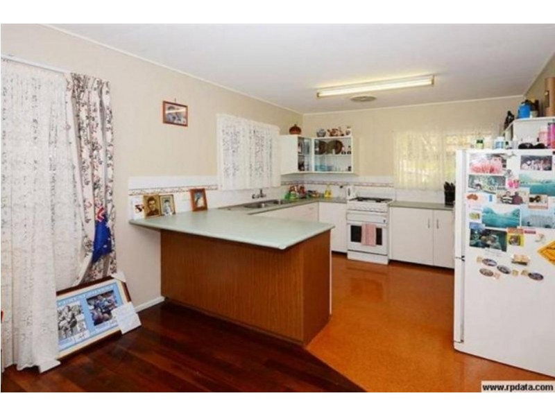 34 Hervey Street, Scarness QLD 4655