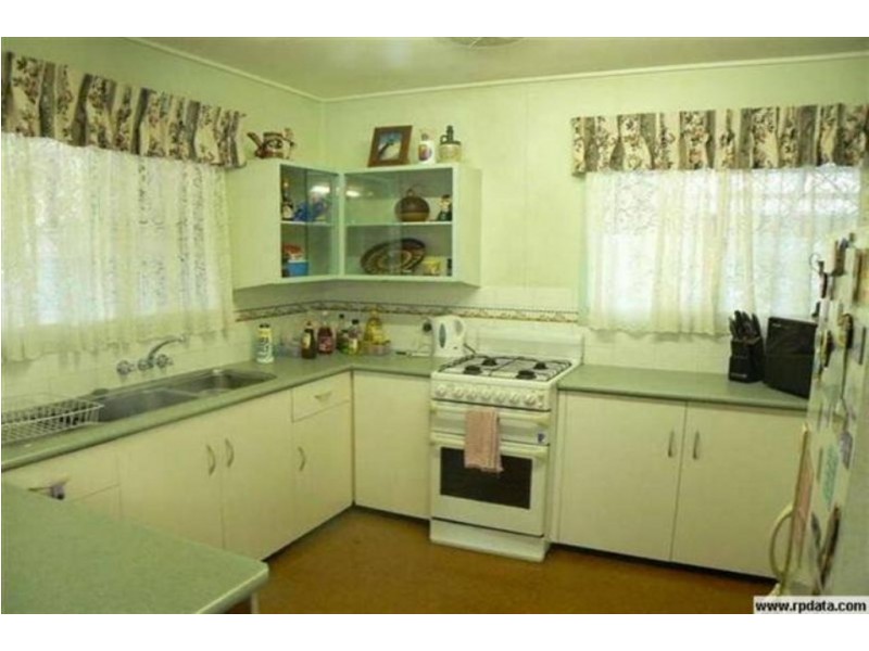 34 Hervey Street, Scarness QLD 4655