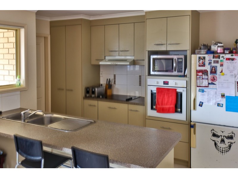 46 Bounty Circuit, Eli Waters QLD 4655