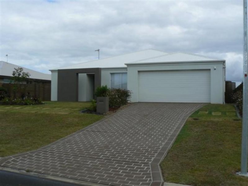 3 Captain Cook Street, Urraween QLD 4655