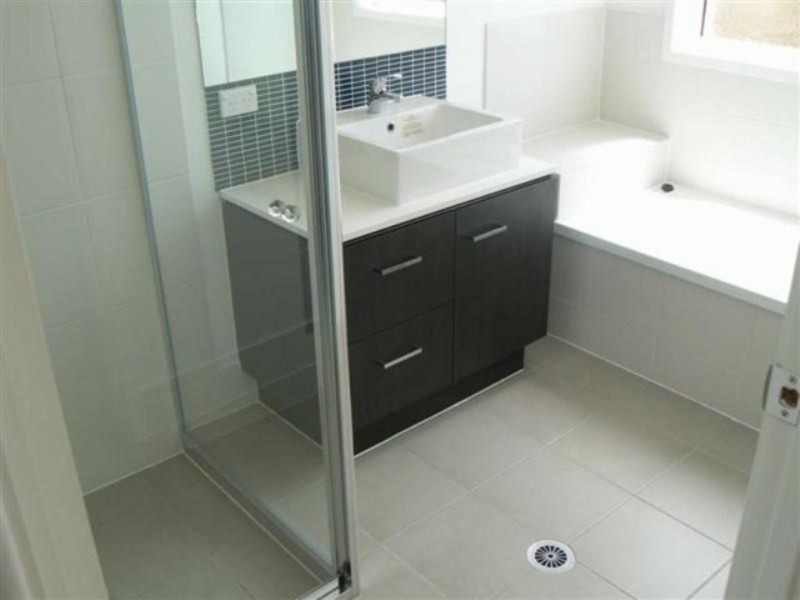 3 Captain Cook Street, Urraween QLD 4655