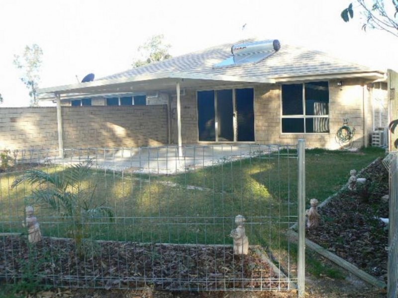 2/207 Pulgul Street, Urangan QLD 4655