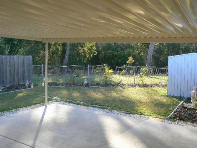 2/207 Pulgul Street, Urangan QLD 4655
