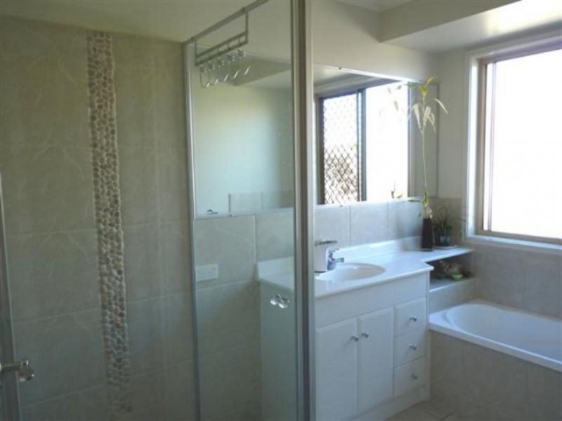 3 Bayswater Bayswater Drive, Urraween QLD 4655