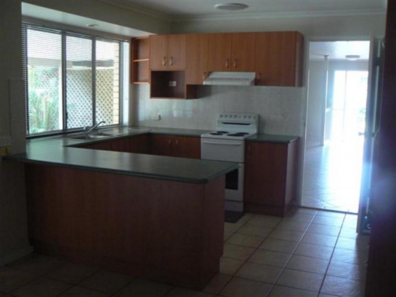 122 Corser Street, Point Vernon QLD 4655