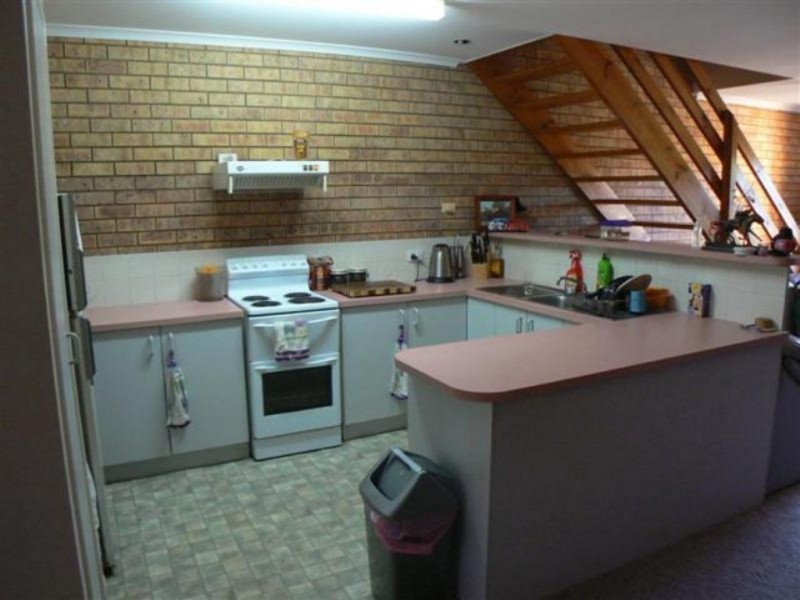 4/99 Cypress Torquay, Torquay QLD 4655