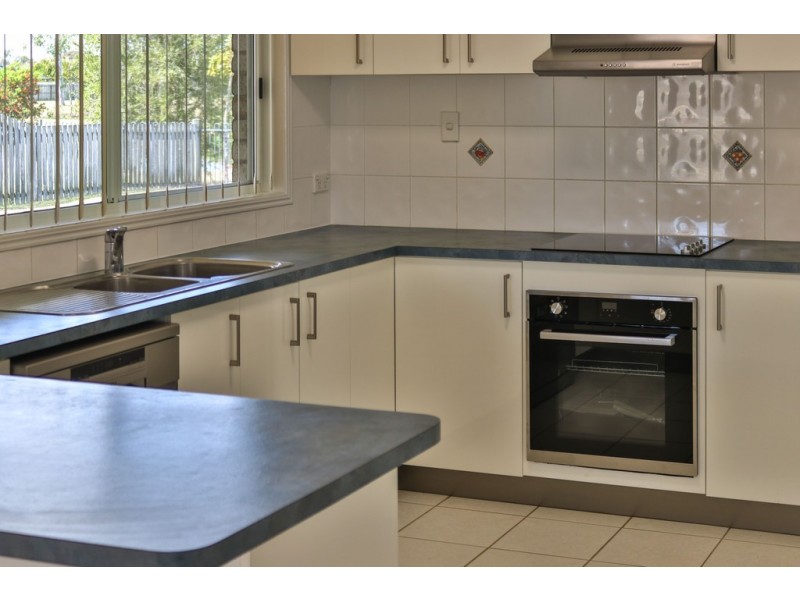 10 Wodalla Mews, Point Vernon QLD 4655
