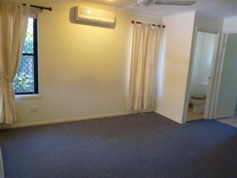 2 Woralie Way, Urraween QLD 4655